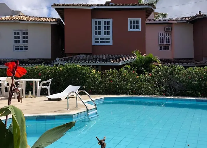 Chale Com Piscina - Praia De Taperapua